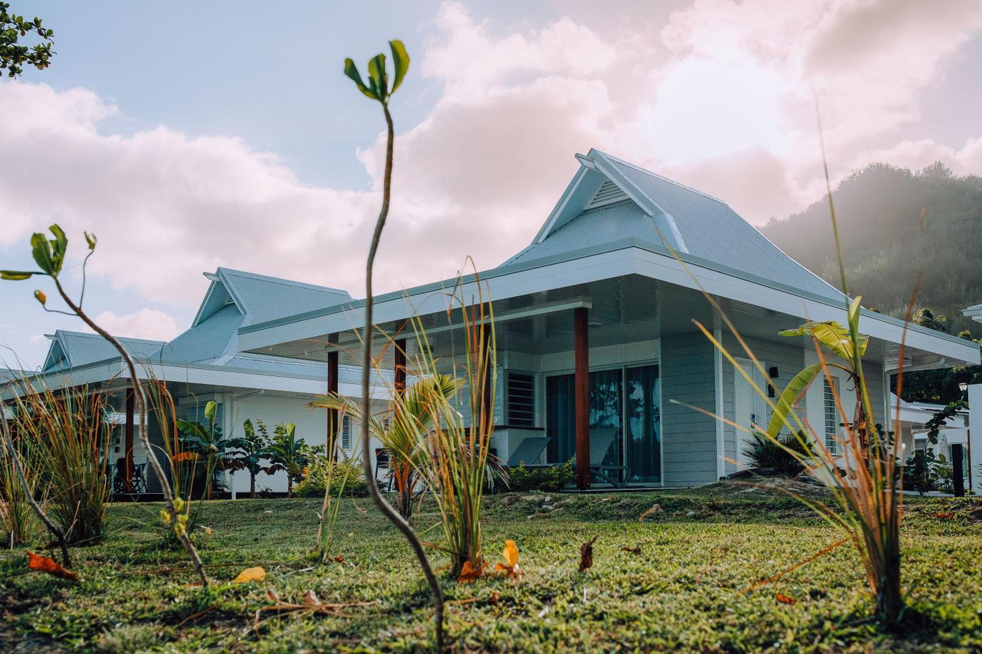 Niu Beach Hotel Moorea Exterior foto